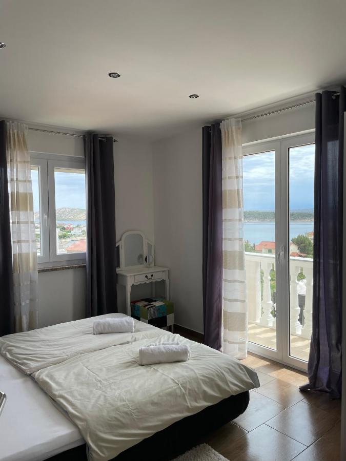 Apartments Rafaela Barbat na Rabu المظهر الخارجي الصورة