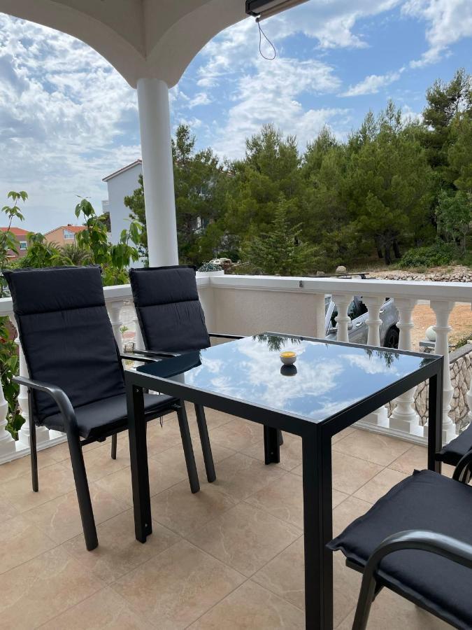 Apartments Rafaela Barbat na Rabu المظهر الخارجي الصورة