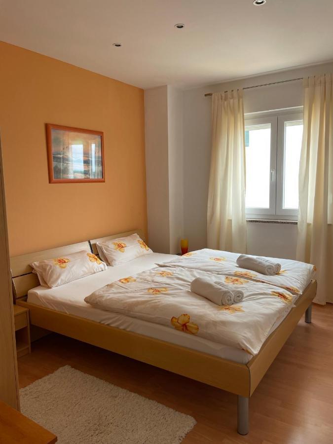 Apartments Rafaela Barbat na Rabu المظهر الخارجي الصورة