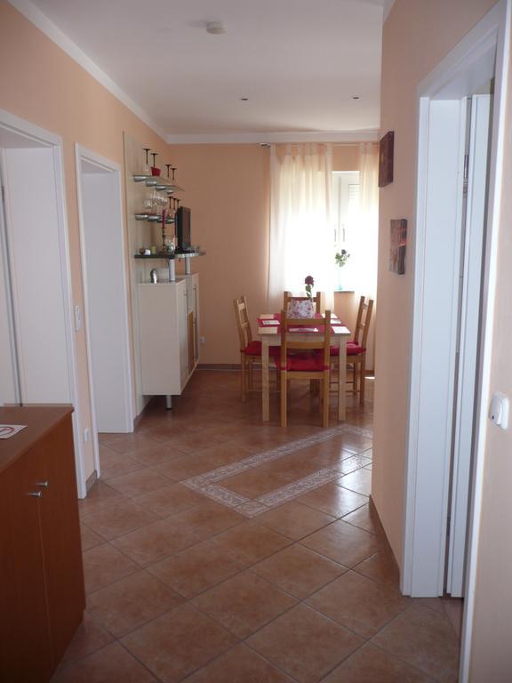 Apartments Rafaela Barbat na Rabu المظهر الخارجي الصورة