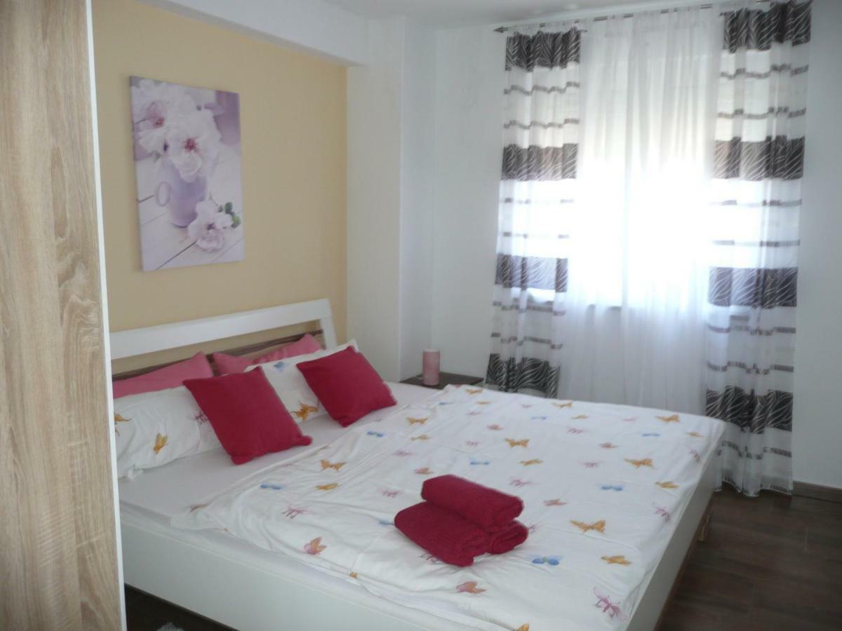 Apartments Rafaela Barbat na Rabu المظهر الخارجي الصورة