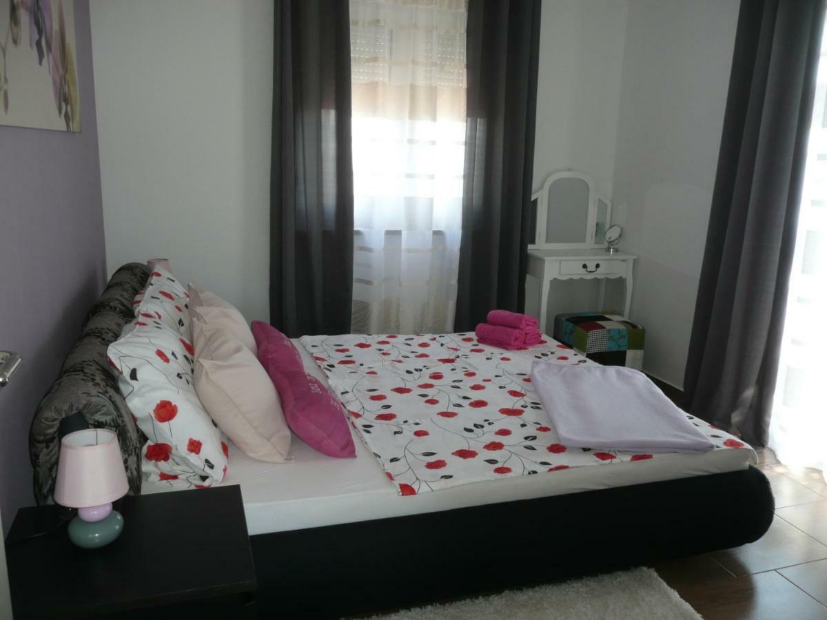 Apartments Rafaela Barbat na Rabu المظهر الخارجي الصورة